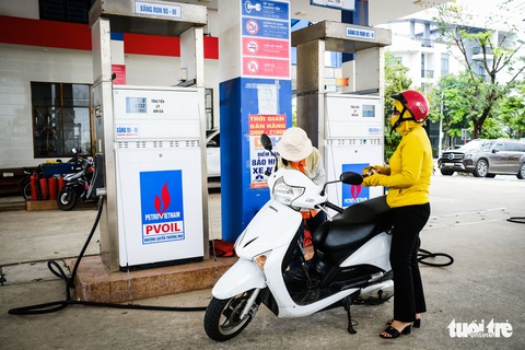 Một số cây xăng tại Đà Nẵng hết xăng để bán - Ảnh 2. Một số cây xăng tại Đà Nẵng hết xăng để bán - Ảnh 2.