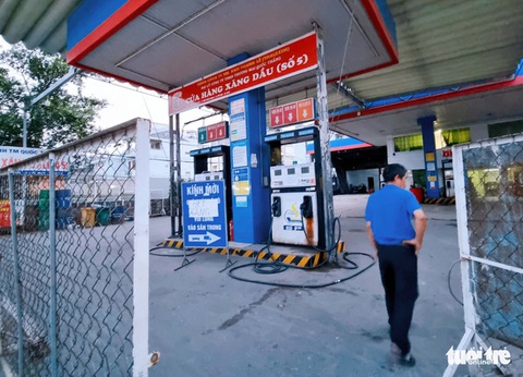 Thủ tướng ra công điện nóng: Khắc phục ngay thiếu hụt xăng dầu cục bộ từ 12-11 - Ảnh 1. Thủ tướng ra công điện nóng: Khắc phục ngay thiếu hụt xăng dầu cục bộ từ 12-11 - Ảnh 1.