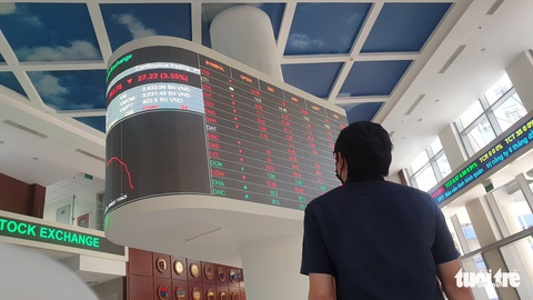 Ủy ban Chứng khoán: Khởi tố một số doanh nghiệp bất động sản lớn khiến tâm lý nhà đầu tư thận trọng - Ảnh 1. Ủy ban Chứng khoán: Khởi tố một số doanh nghiệp bất động sản lớn khiến tâm lý nhà đầu tư thận trọng - Ảnh 1.