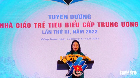 Vinh danh 100 nhà giáo trẻ tiêu biểu cả nước - Ảnh 4. Vinh danh 100 nhà giáo trẻ tiêu biểu cả nước - Ảnh 4.