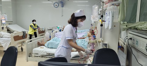 23/53 máy lọc máu ở Bệnh viện Bà Rịa hư hỏng, nhiều máy còn lại cũng sắp tiêu - Ảnh 2. 23/53 máy lọc máu ở Bệnh viện Bà Rịa hư hỏng, nhiều máy còn lại cũng sắp tiêu - Ảnh 2.