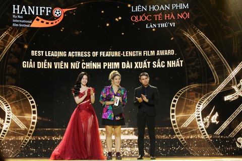 Liên hoan phim quốc tế Hà Nội lần 6: Paloma của Brazil giành giải phim dài xuất sắc nhất - Ảnh 1. Liên hoan phim quốc tế Hà Nội lần 6: Paloma của Brazil giành giải phim dài xuất sắc nhất - Ảnh 1.
