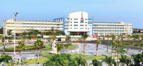 Trường đại học Phú Yên được công nhận đạt tiêu chuẩn chất lượng giáo dục đại học - Ảnh 2. Trường đại học Phú Yên được công nhận đạt tiêu chuẩn chất lượng giáo dục đại học - Ảnh 2.