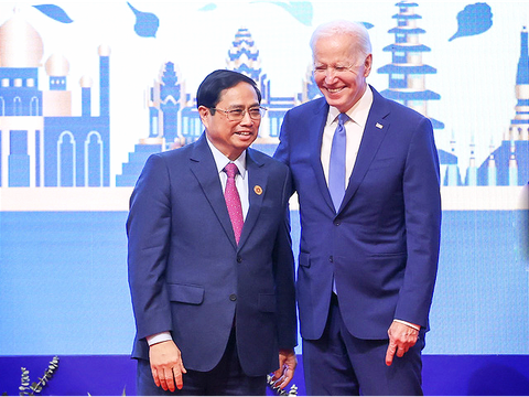 Thủ tướng Phạm Minh Chính gặp Tổng thống Mỹ, trao đổi ưu tiên quan hệ đối tác toàn diện - Ảnh 1. Thủ tướng Phạm Minh Chính gặp Tổng thống Mỹ, trao đổi ưu tiên quan hệ đối tác toàn diện - Ảnh 1.