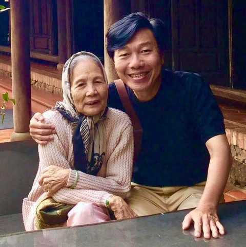 Hạnh phúc của ông trùm - Ảnh 1. Hạnh phúc của ông trùm - Ảnh 1.