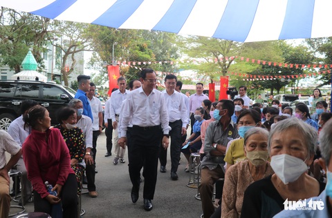 Lãnh đạo TP.HCM tham dự Ngày hội đại đoàn kết dân tộc năm 2022 - Ảnh 5. Lãnh đạo TP.HCM tham dự Ngày hội đại đoàn kết dân tộc năm 2022 - Ảnh 5.