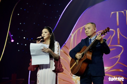 The Best of Như Quỳnh: Nhạc hay nhưng chưa đủ - Ảnh 6. The Best of Như Quỳnh: Nhạc hay nhưng chưa đủ - Ảnh 6.