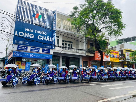 FPT hỗ trợ người dân Thừa Thiên Huế thanh toán không dùng tiền mặt qua ứng dụng Hue-S - Ảnh 1. FPT hỗ trợ người dân Thừa Thiên Huế thanh toán không dùng tiền mặt qua ứng dụng Hue-S - Ảnh 1.