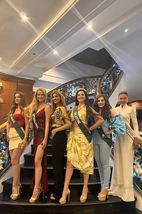 Thạch Thu Thảo diện mốt không nội y bay đi thi Miss Earth 2022 - Ảnh 6. Thạch Thu Thảo diện mốt không nội y bay đi thi Miss Earth 2022 - Ảnh 6.