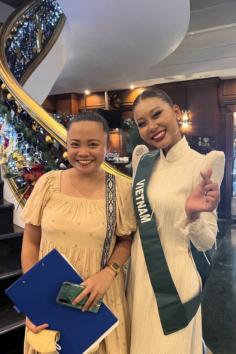 Thạch Thu Thảo diện mốt không nội y bay đi thi Miss Earth 2022 - Ảnh 5. Thạch Thu Thảo diện mốt không nội y bay đi thi Miss Earth 2022 - Ảnh 5.