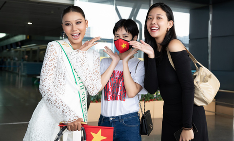 Thạch Thu Thảo diện mốt không nội y bay đi thi Miss Earth 2022 - Ảnh 3. Thạch Thu Thảo diện mốt không nội y bay đi thi Miss Earth 2022 - Ảnh 3.