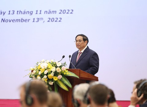 Thủ tướng: Hợp tác đầu tư - thương mại sẽ tiếp tục là trụ cột quan trọng trong quan hệ Việt - Đức - Ảnh 2. Thủ tướng: Hợp tác đầu tư - thương mại sẽ tiếp tục là trụ cột quan trọng trong quan hệ Việt - Đức - Ảnh 2.