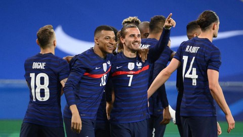 Đua vô địch Euro 2024: Cuộc đua của các đại gia- Ảnh 2. Đội tuyển Pháp đang có phong độ khá tệ tại Euro 2024 - Ảnh: REUTERS
