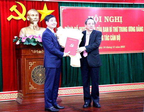 Thứ trưởng Bộ Tài chính Tạ Anh Tuấn giữ chức phó bí thư Tỉnh ủy Phú Yên - Ảnh 1. Thứ trưởng Bộ Tài chính Tạ Anh Tuấn giữ chức phó bí thư Tỉnh ủy Phú Yên - Ảnh 1.
