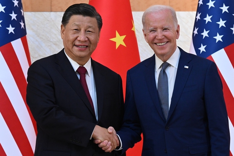 Ông Tập gặp ông Biden, nhấn mạnh định hướng quan hệ song phương, tránh xung đột - Ảnh 1. Ông Tập gặp ông Biden, nhấn mạnh định hướng quan hệ song phương, tránh xung đột - Ảnh 1.