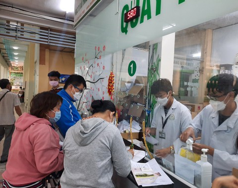 Sở Y tế TP.HCM đề xuất 6 kiến nghị gỡ khó cho các bệnh viện công lập tự chủ - Ảnh 2. Sở Y tế TP.HCM đề xuất 6 kiến nghị gỡ khó cho các bệnh viện công lập tự chủ - Ảnh 2.