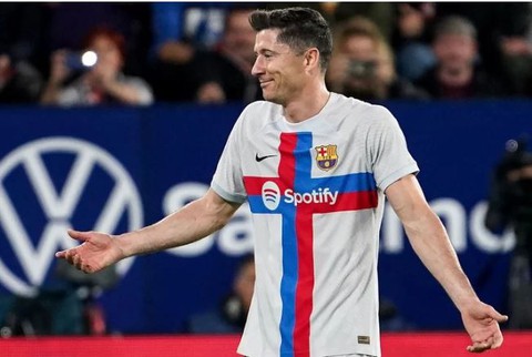 Lewandowski: Messi với Argentina là ứng viên sáng cho chức vô địch World Cup 2022 - Ảnh 1. Lewandowski: Messi với Argentina là ứng viên sáng cho chức vô địch World Cup 2022 - Ảnh 1.