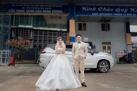 Người dân làm gì ở cây xăng? - Ảnh 5. Người dân làm gì ở cây xăng? - Ảnh 5.