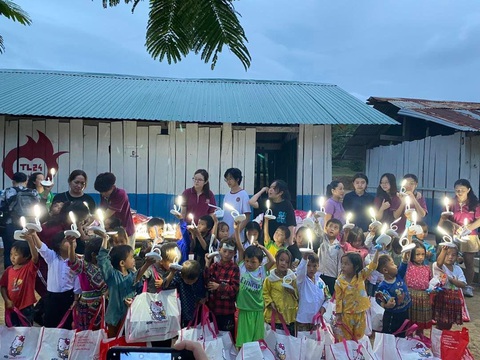 Nuôi dưỡng tình yêu và trách nhiệm cộng đồng cho học sinh - Ảnh 1. Nuôi dưỡng tình yêu và trách nhiệm cộng đồng cho học sinh - Ảnh 1.