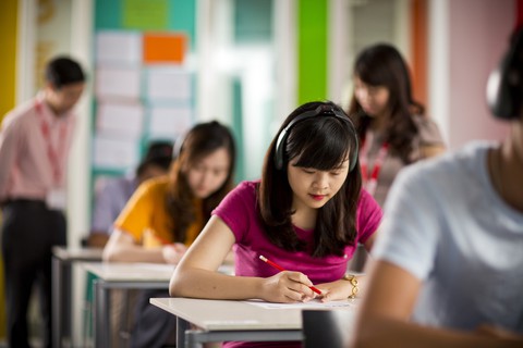 Hôm nay Hội đồng Anh dự kiến gửi lại hồ sơ tổ chức thi IELTS - Ảnh 1. Hôm nay Hội đồng Anh dự kiến gửi lại hồ sơ tổ chức thi IELTS - Ảnh 1.