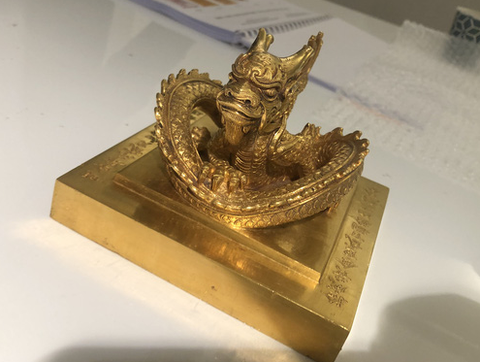 Nhà đấu giá Millon đồng ý chuyển giao ấn vàng ‘Hoàng đế chi bảo’ cho Việt Nam - Ảnh 6. Nhà đấu giá Millon đồng ý chuyển giao ấn vàng ‘Hoàng đế chi bảo’ cho Việt Nam - Ảnh 6.