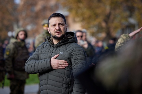 Ông Zelensky tuyên bố tại G20: Đã đến lúc chấm dứt cuộc chiến tại Ukraine - Ảnh 1. Ông Zelensky tuyên bố tại G20: Đã đến lúc chấm dứt cuộc chiến tại Ukraine - Ảnh 1.