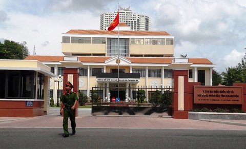 Một trưởng ban HĐND tỉnh Khánh Hòa bị bãi nhiệm cả chức vụ và đại biểu HĐND tỉnh - Ảnh 1. Một trưởng ban HĐND tỉnh Khánh Hòa bị bãi nhiệm cả chức vụ và đại biểu HĐND tỉnh - Ảnh 1.