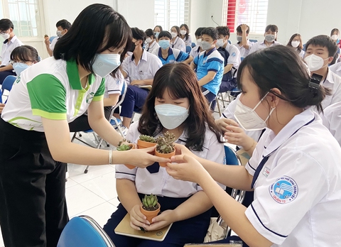 Diễn đàn Không thể nói tục như một thói quen: Thói quen tạo nên tính cách - Ảnh 1. Diễn đàn Không thể nói tục như một thói quen: Thói quen tạo nên tính cách - Ảnh 1.