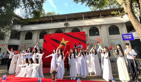 Tổ chức dạy học lịch sử như show quảng bá văn hóa du lịch - Ảnh 1. Tổ chức dạy học lịch sử như show quảng bá văn hóa du lịch - Ảnh 1.