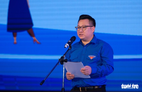Ngày đêm chiến đấu với bệnh tật, bông hoa núi rừng khát khao học tập - Ảnh 2. Ngày đêm chiến đấu với bệnh tật, bông hoa núi rừng khát khao học tập - Ảnh 2.