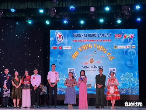Hội Nhà báo tỉnh Bến Tre nhất vòng bán kết Tiếng hát người làm báo - Ảnh 3. Hội Nhà báo tỉnh Bến Tre nhất vòng bán kết Tiếng hát người làm báo - Ảnh 3.