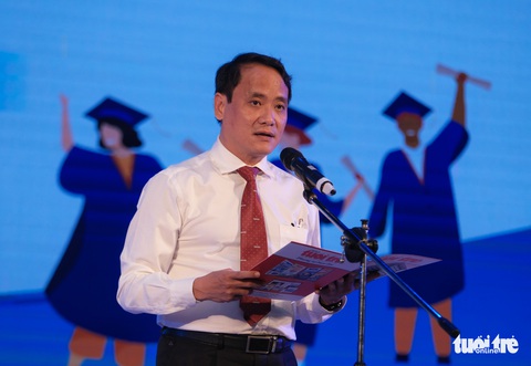 Ngày đêm chiến đấu với bệnh tật, bông hoa núi rừng khát khao học tập - Ảnh 3. Ngày đêm chiến đấu với bệnh tật, bông hoa núi rừng khát khao học tập - Ảnh 3.