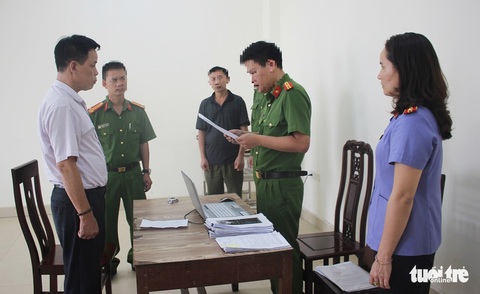 Bắt cựu đội trưởng đội trật tự đô thị lừa bán đất gần 30 tỉ đồng - Ảnh 1. Bắt cựu đội trưởng đội trật tự đô thị lừa bán đất gần 30 tỉ đồng - Ảnh 1.