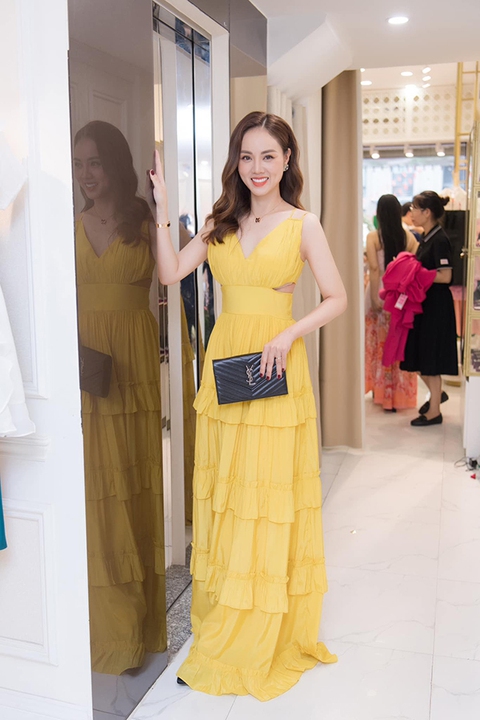 Ảnh vui sao Việt 15-11: Trấn Thành - Hari Won tình cảm sau tin đồn đổ vỡ - Ảnh 6. Ảnh vui sao Việt 15-11: Trấn Thành - Hari Won tình cảm sau tin đồn đổ vỡ - Ảnh 6.