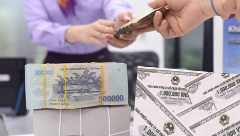 Nhà đầu tư cân nhắc khi bán tháo chứng chỉ quỹ trái phiếu - Ảnh 1. Nhà đầu tư cân nhắc khi bán tháo chứng chỉ quỹ trái phiếu - Ảnh 1.