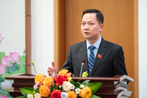 Quốc hội đã ‘phản ứng nhanh’ việc bổ sung thông tin về nơi sinh vào hộ chiếu - Ảnh 1. Quốc hội đã ‘phản ứng nhanh’ việc bổ sung thông tin về nơi sinh vào hộ chiếu - Ảnh 1.
