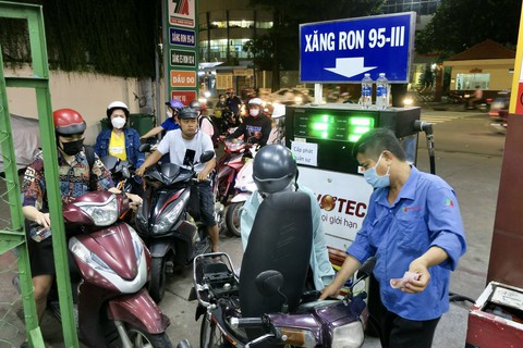 Nguồn cung xăng có tốt lên - Ảnh 1. Nguồn cung xăng có tốt lên - Ảnh 1.