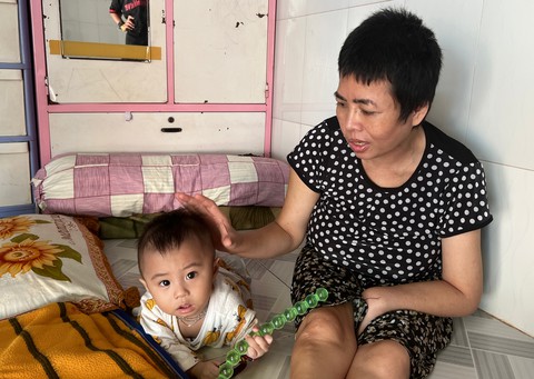 Nẻo về cho 40 mảnh đời khổ không ai bằng - Ảnh 2. Nẻo về cho 40 mảnh đời khổ không ai bằng - Ảnh 2.