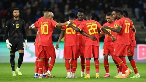 Thực hư vụ lùm xùm tuyển Ghana để quên áo đấu World Cup ở nhà? - Ảnh 1. Thực hư vụ lùm xùm tuyển Ghana để quên áo đấu World Cup ở nhà? - Ảnh 1.