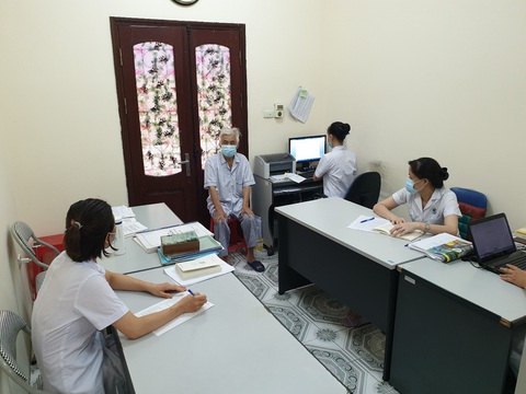 Chăm sóc sức khỏe tâm thần cho bệnh nhân - Ảnh 1. Chăm sóc sức khỏe tâm thần cho bệnh nhân - Ảnh 1.