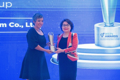P&G Việt Nam được vinh danh tại Giải thưởng UN Women WEPs Awards 2022 - Ảnh 1. P&G Việt Nam được vinh danh tại Giải thưởng UN Women WEPs Awards 2022 - Ảnh 1.