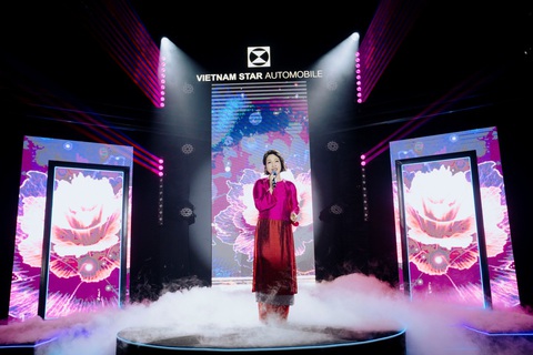Showroom Mercedes-Benz độc đáo bậc nhất Đông Nam Á ra mắt tại Hà Nội - Ảnh 5. Showroom Mercedes-Benz độc đáo bậc nhất Đông Nam Á ra mắt tại Hà Nội - Ảnh 5.