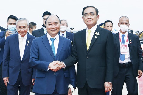 Chủ tịch nước bắt đầu chuyến thăm chính thức Thái Lan - Ảnh 1. Chủ tịch nước bắt đầu chuyến thăm chính thức Thái Lan - Ảnh 1.
