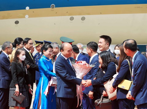 Chủ tịch nước bắt đầu chuyến thăm chính thức Thái Lan - Ảnh 6. Chủ tịch nước bắt đầu chuyến thăm chính thức Thái Lan - Ảnh 6.