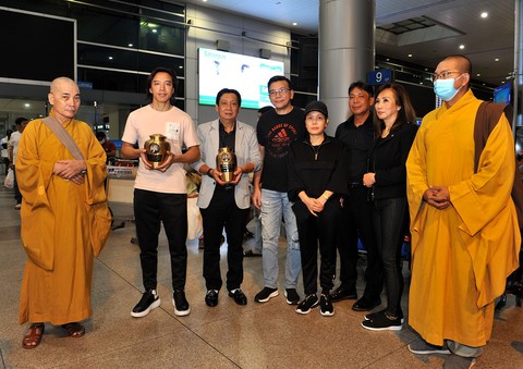 Tro cốt nhạc sĩ Lam Phương đã về đến Việt Nam - Ảnh 2. Tro cốt nhạc sĩ Lam Phương đã về đến Việt Nam - Ảnh 2.