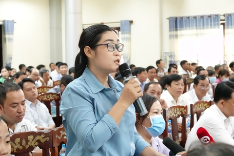 Thủ tướng: Lập cơ sở dữ liệu đất đai, chuyển đổi số, nhân dân đỡ phải đi lại, đỡ chi phí - Ảnh 2. Thủ tướng: Lập cơ sở dữ liệu đất đai, chuyển đổi số, nhân dân đỡ phải đi lại, đỡ chi phí - Ảnh 2.