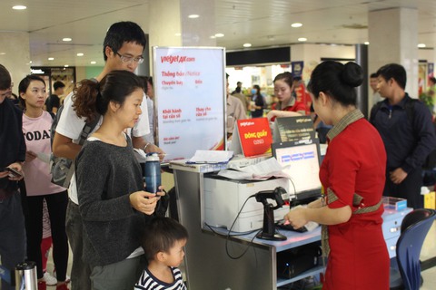Tân Sơn Nhất điều thiết bị từ Cam Ranh vào, mở phòng chờ cho người Hồi giáo - Ảnh 1. Tân Sơn Nhất điều thiết bị từ Cam Ranh vào, mở phòng chờ cho người Hồi giáo - Ảnh 1.