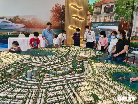 Vụ tuýt còi 2 dự án bất động sản ở Đồng Nai: Sở Xây dựng giải thích lý do - Ảnh 1. Vụ tuýt còi 2 dự án bất động sản ở Đồng Nai: Sở Xây dựng giải thích lý do - Ảnh 1.