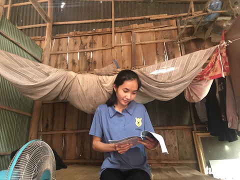 Nhớ mẹ, thương cha, dù khốn khó mấy cũng cố học để kiếm nghề - Ảnh 3. Nhớ mẹ, thương cha, dù khốn khó mấy cũng cố học để kiếm nghề - Ảnh 3.