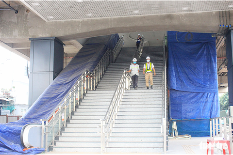 Cận cảnh nhà ga Khu công nghệ cao của tuyến metro số 1 sắp hoàn thành - Ảnh 3. Cận cảnh nhà ga Khu công nghệ cao của tuyến metro số 1 sắp hoàn thành - Ảnh 3.